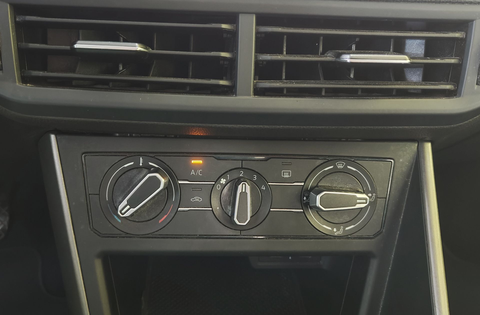 Volkswagen Polo Advance 1.0 TSI - foto 31