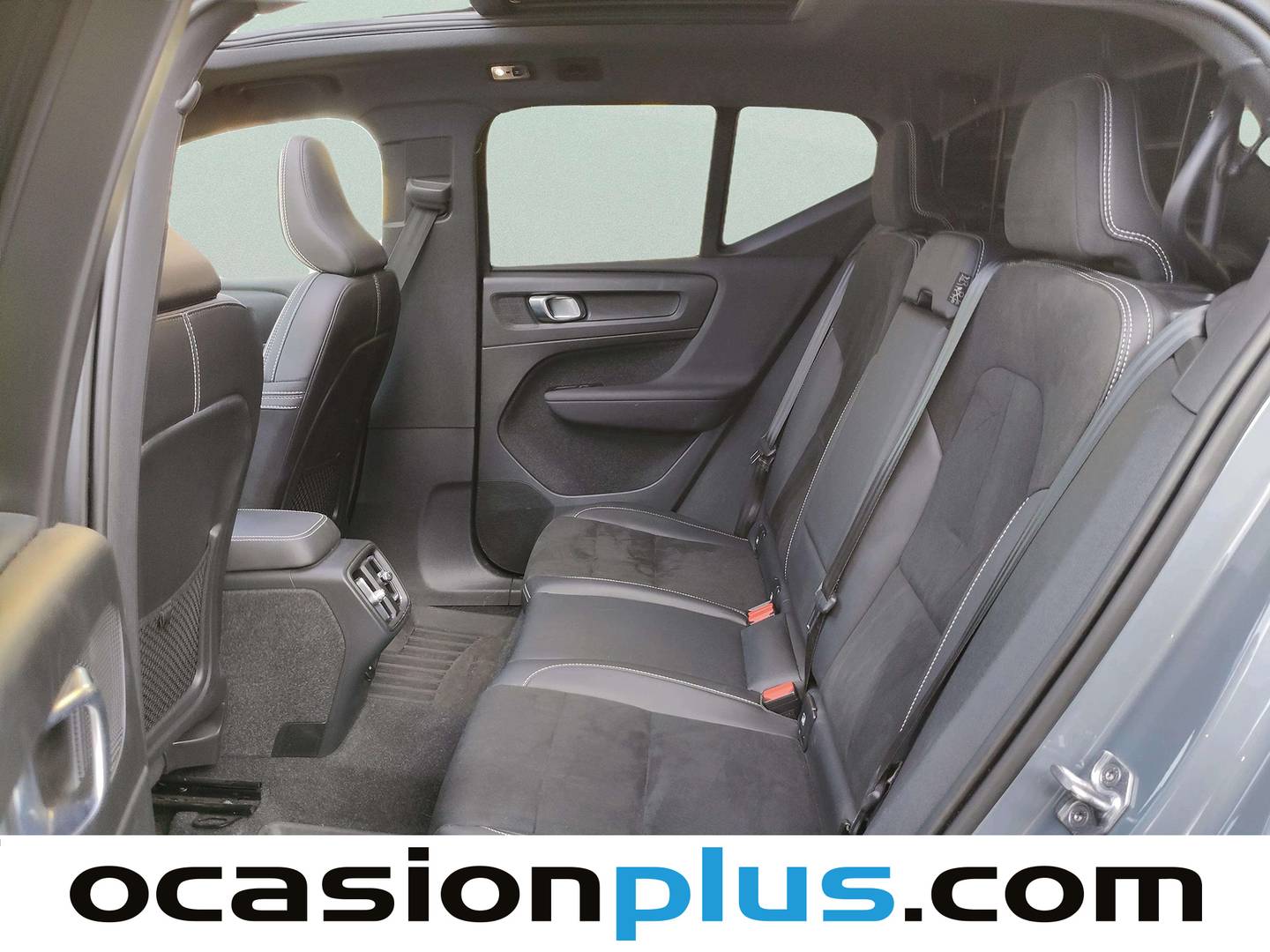 Foto asientos traseros Volvo XC40 Volvo XC40 T3 R-Design Auto (163 CV)