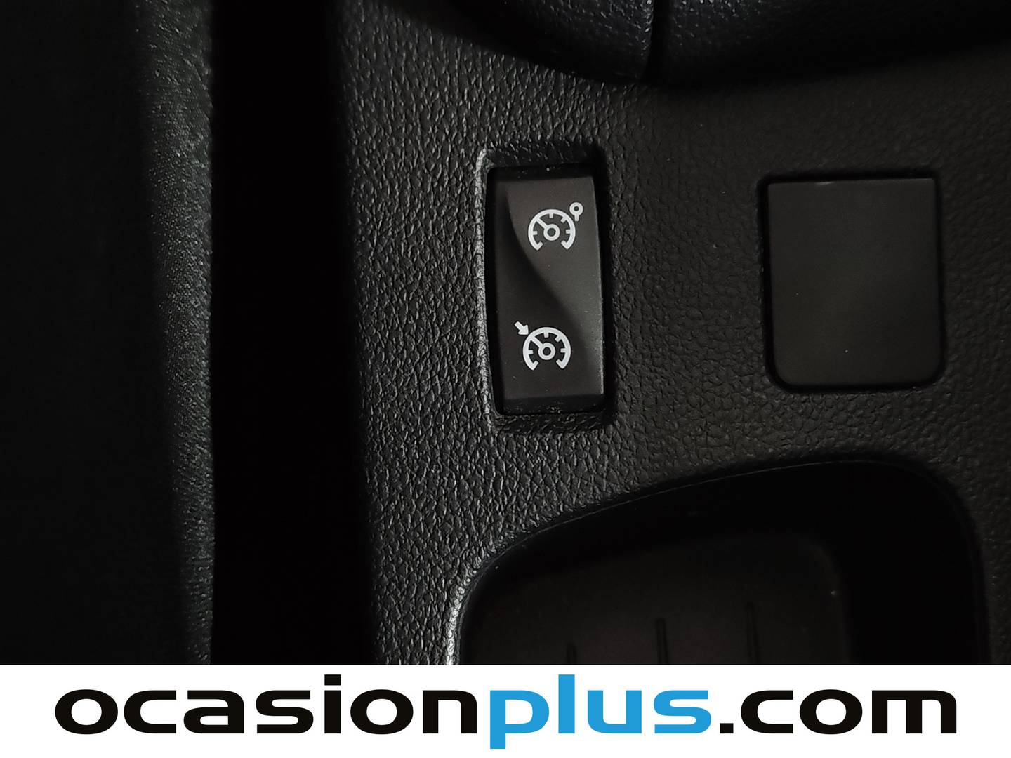 Equipamiento del Renault Clio Renault Clio Limited 1.2 16v (75 CV)