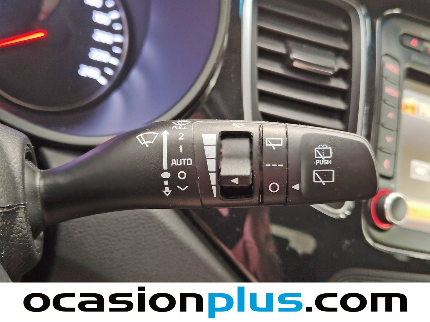 Acabados KIA Carens KIA Carens 1.6 GDi UEFA Euro 2016 Eco-Dynamics (135 CV)