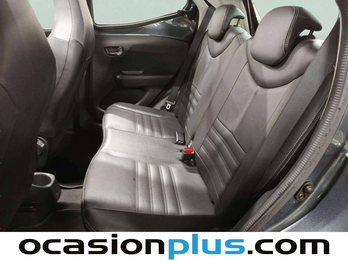 Foto asientos traseros Toyota Aygo Toyota Aygo 1.0 VVT-i x-clusiv (69 CV)