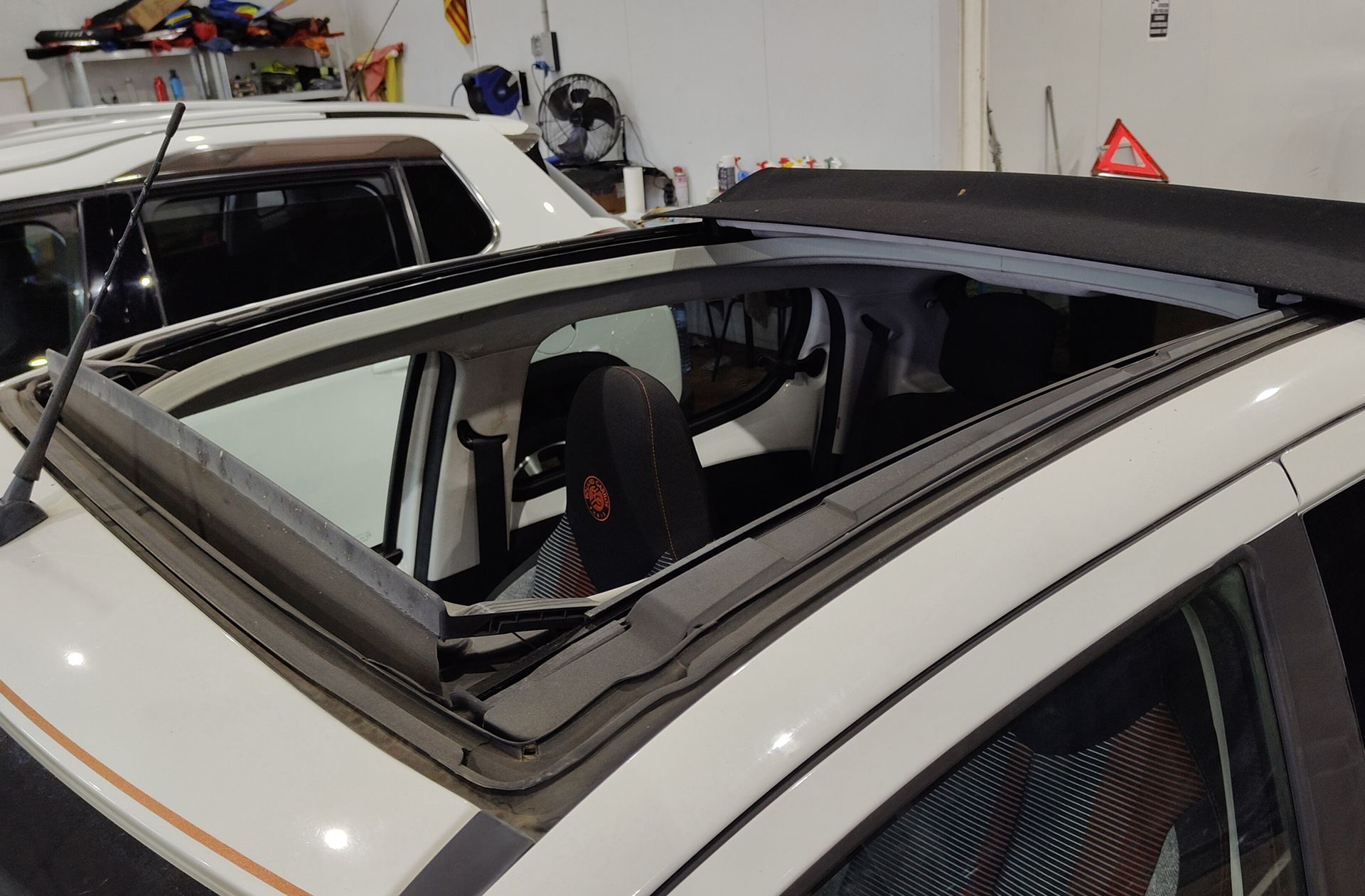 Peugeot 108 1.2 PureTech Roland Garros TOP! - foto 6