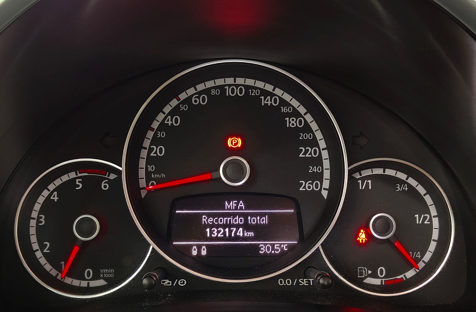 Volkswagen Beetle 1.6 TDI Design - foto 36