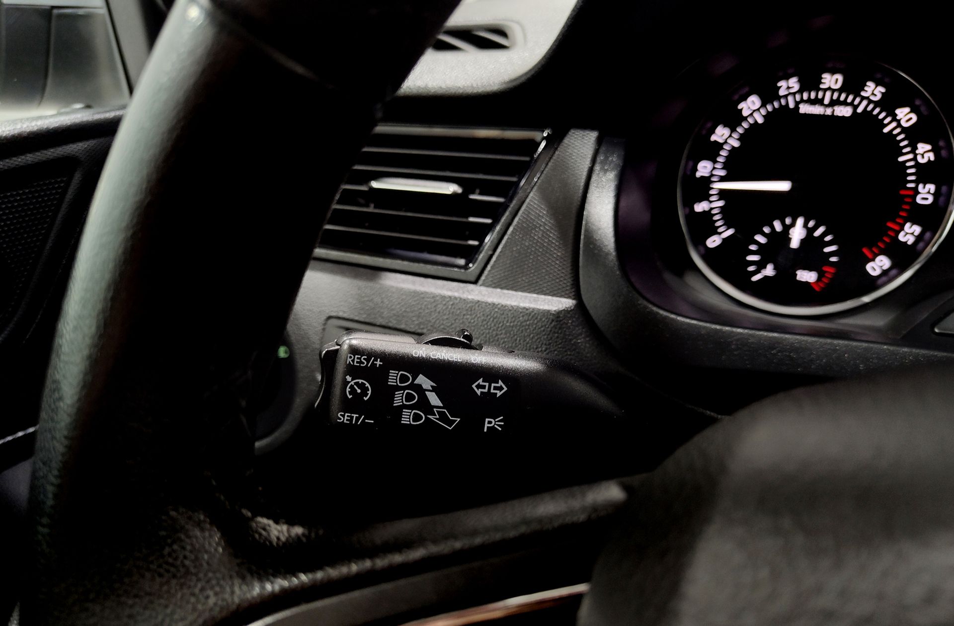 Škoda Rapid 1.6 TDI CR Ambition - foto 20