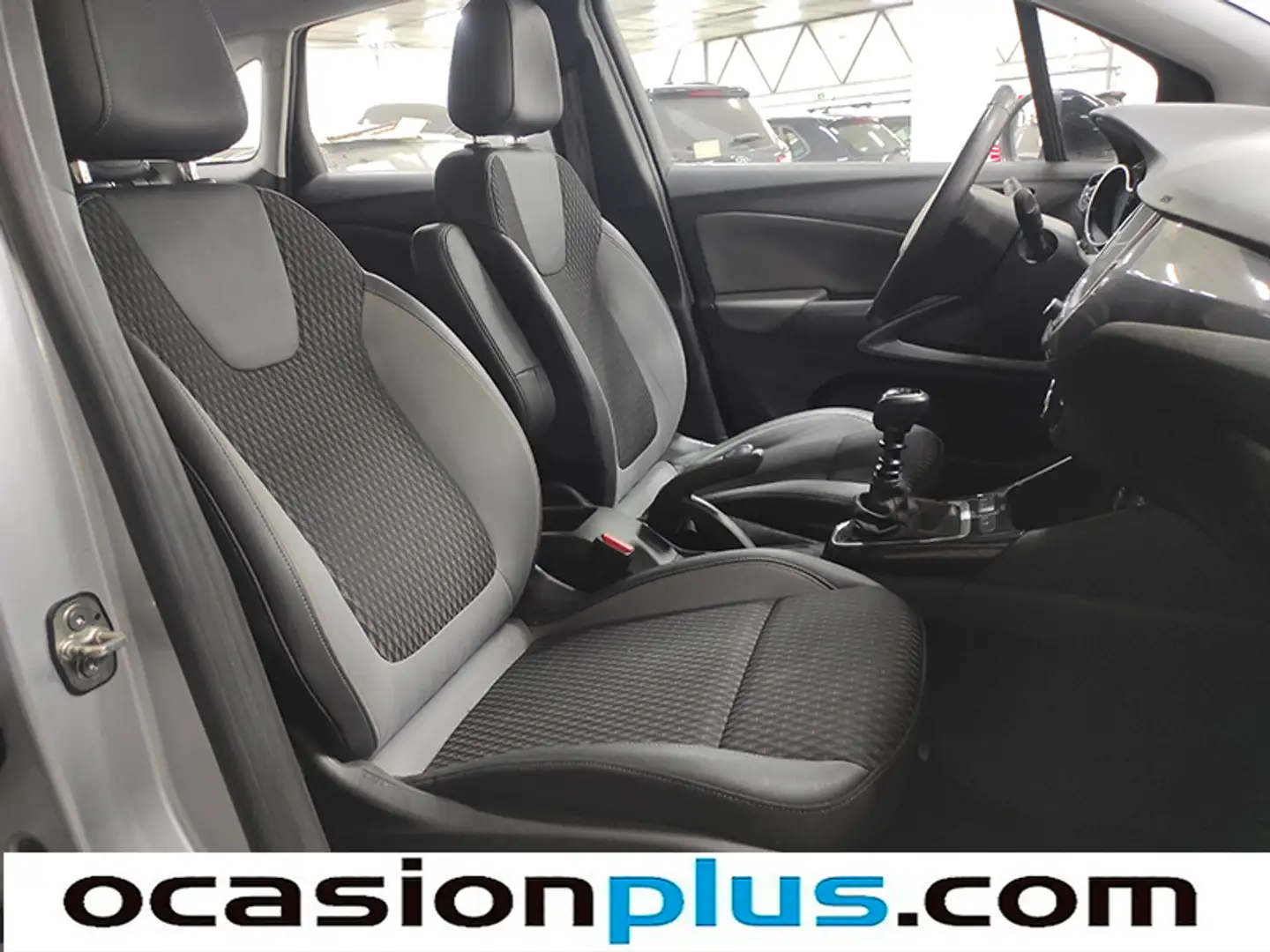 Foto Opel Crossland X Opel Crossland X 1.2 Innovation (130 CV)