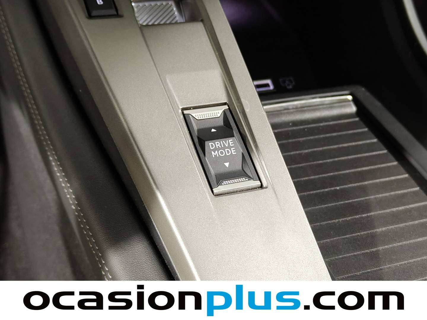 Foto Peugeot 408 Peugeot 408 Allure PHEV 180 e-EAT8 (181 CV)