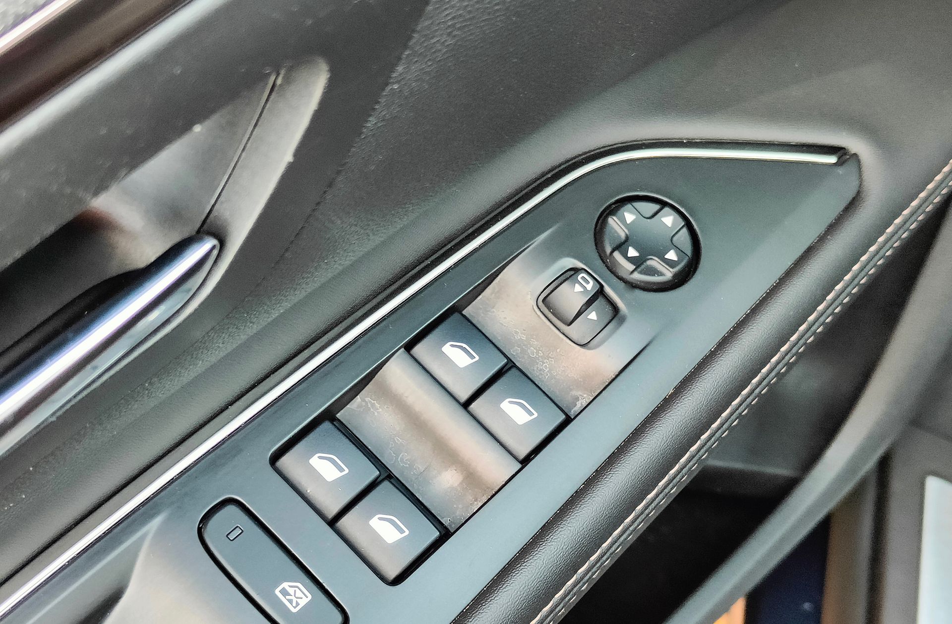 Peugeot 5008 PureTech 180 GT Line EAT8 7 plazas - foto 37