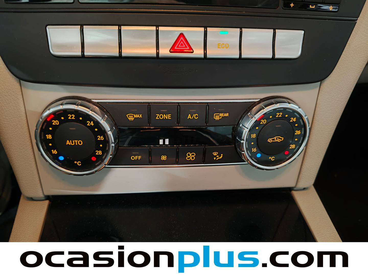 Equipamiento del Mercedes Clase C Mercedes Clase C Estate 200 CDI Blue Efficiency (136 CV)