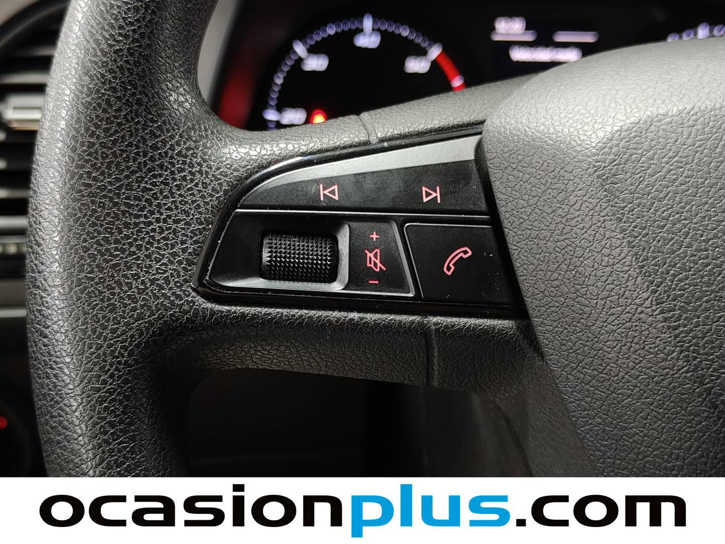Equipamiento del Seat León Seat León 1.6 TDI S&S Reference (105 CV)