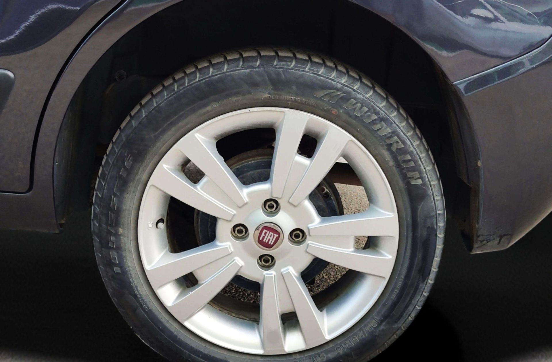 Fiat Qubo 1.3 MultiJet Dynamic - foto 28