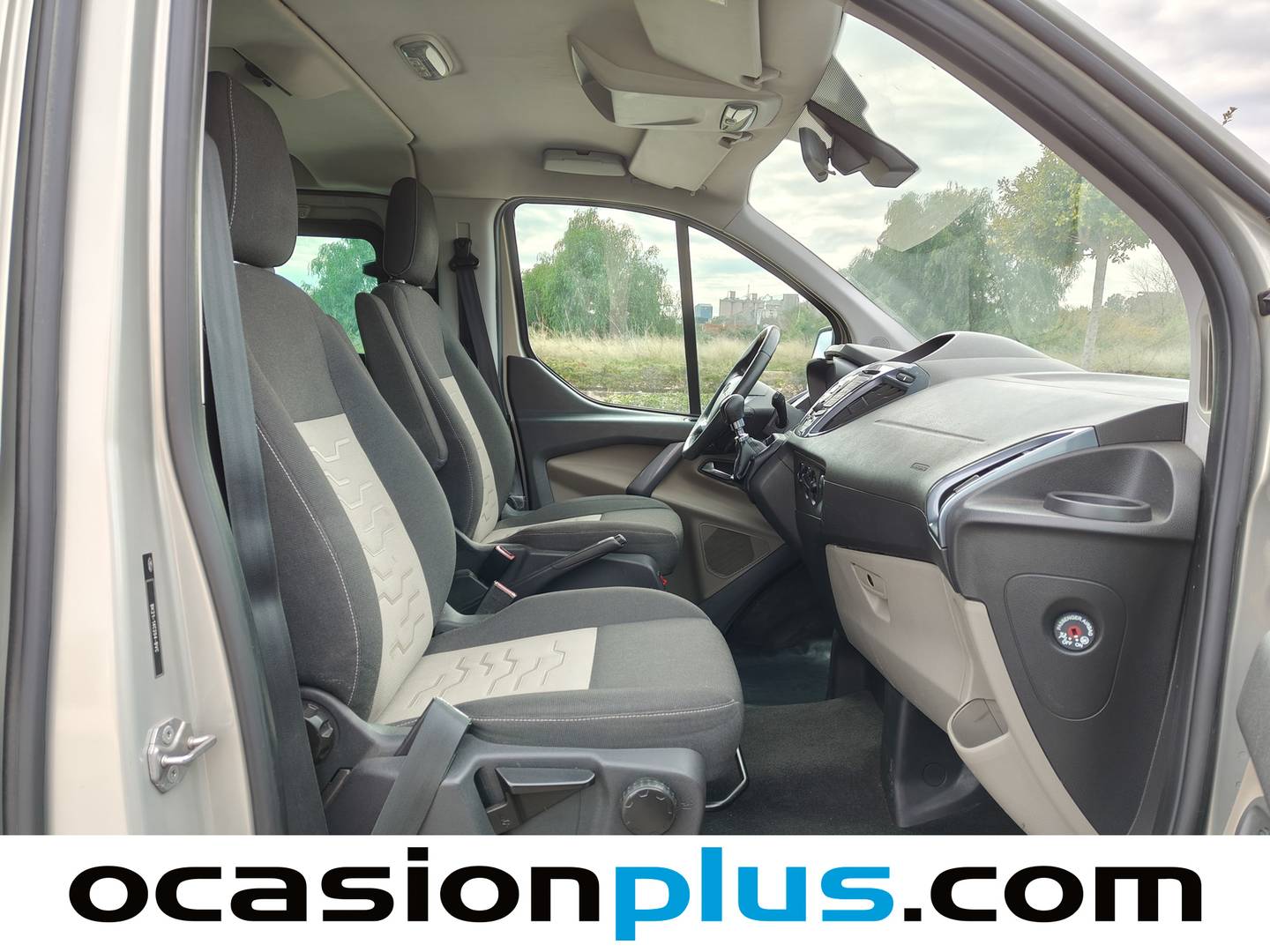 Foto Ford Tourneo Custom Ford Tourneo Custom 2.2 TDCI 300 Titanium L2 (155 CV) 8 PLAZAS