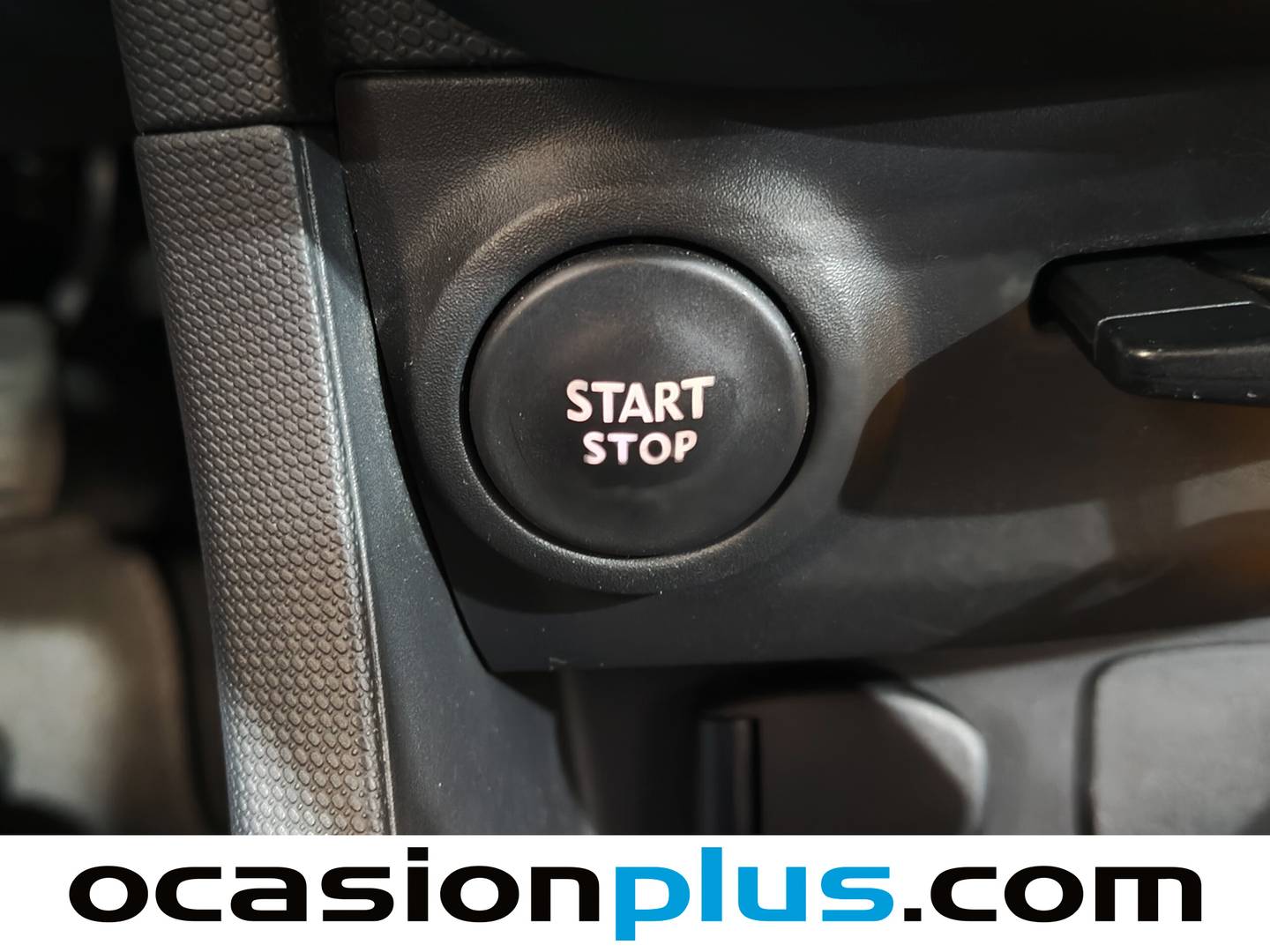 Renault Clio Renault Clio 1.2 16v Authentique (75 CV) km 0