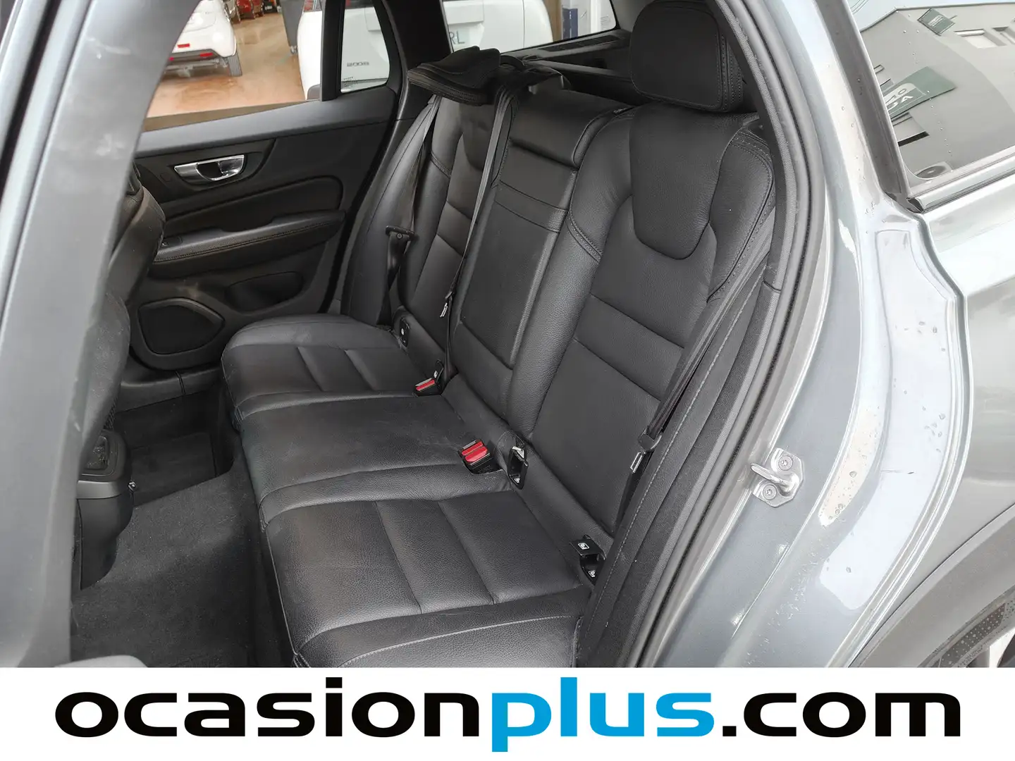 Foto Volvo V60 Cross Country Volvo V60 Cross Country D4 Pro Auto (190 CV)