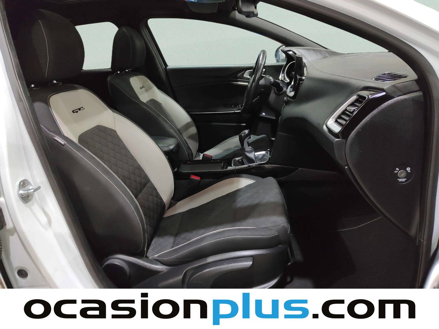 Foto KIA ProCeed Kia ProCeed 1.0 T-GDi GT Line (120 CV)