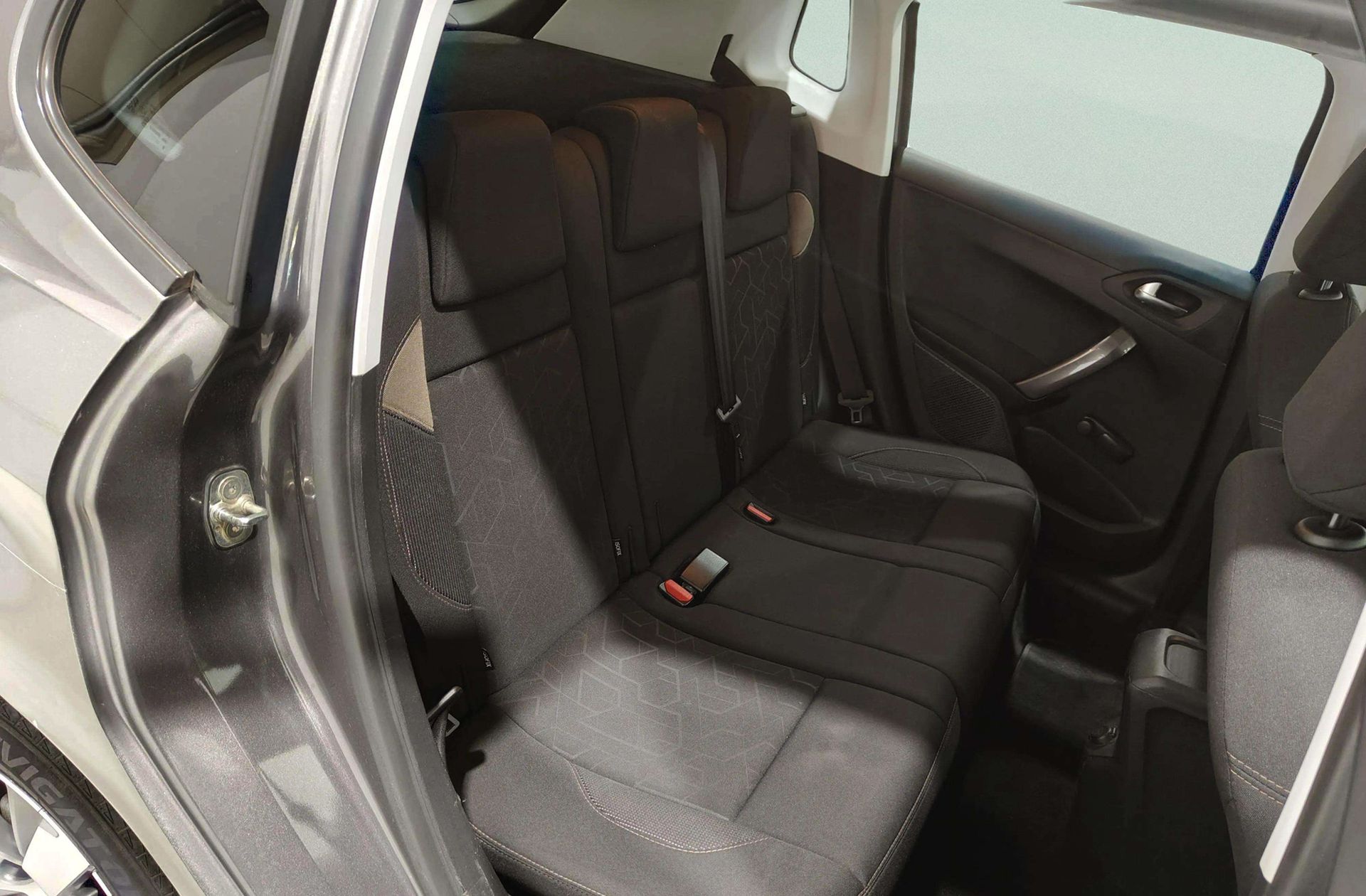 Peugeot 2008 BlueHDi 100 Style - foto 16