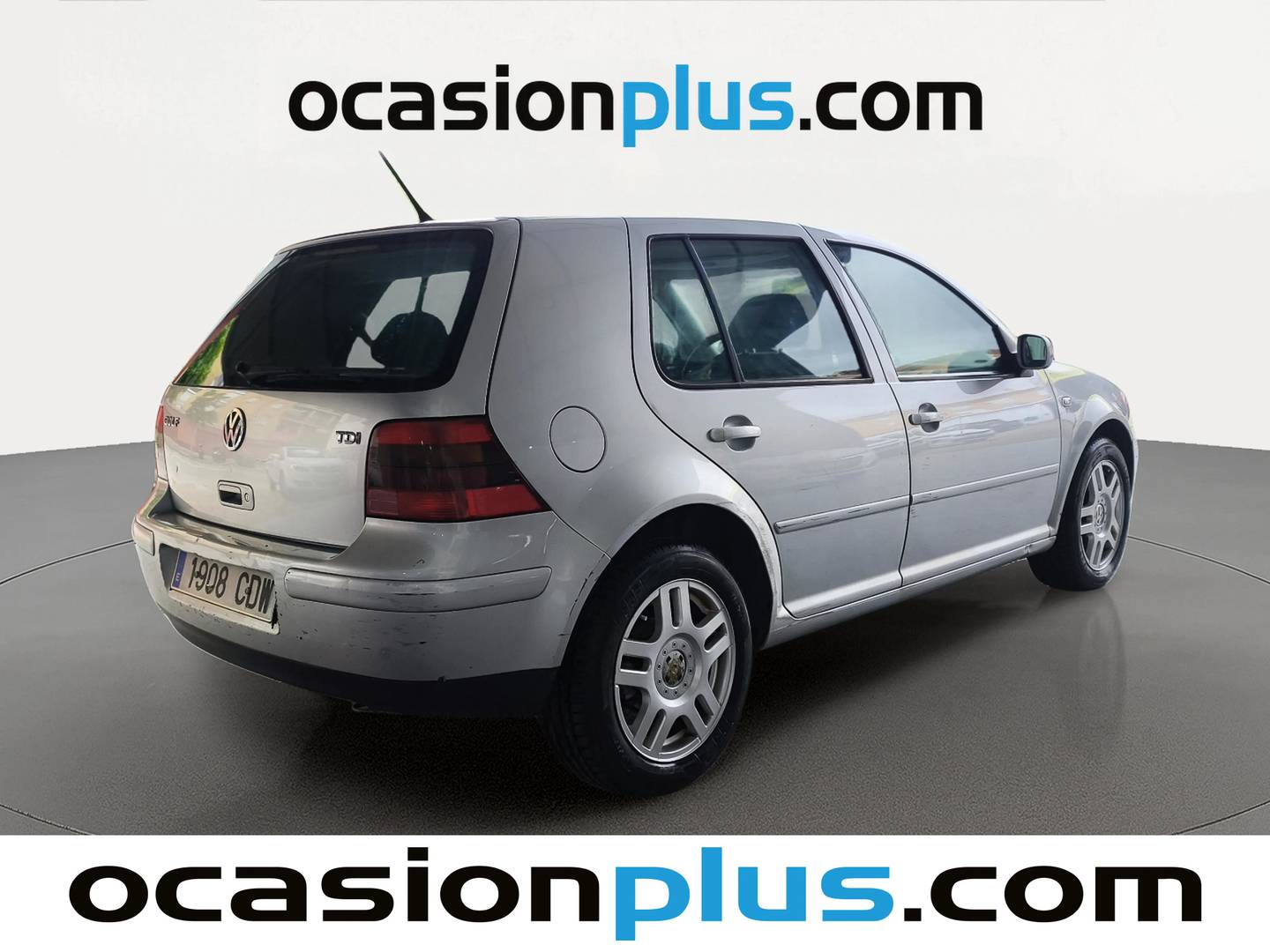 Foto trasera Volkswagen Golf Volkswagen Golf Advance 1.9 TDI (110 CV) derecha