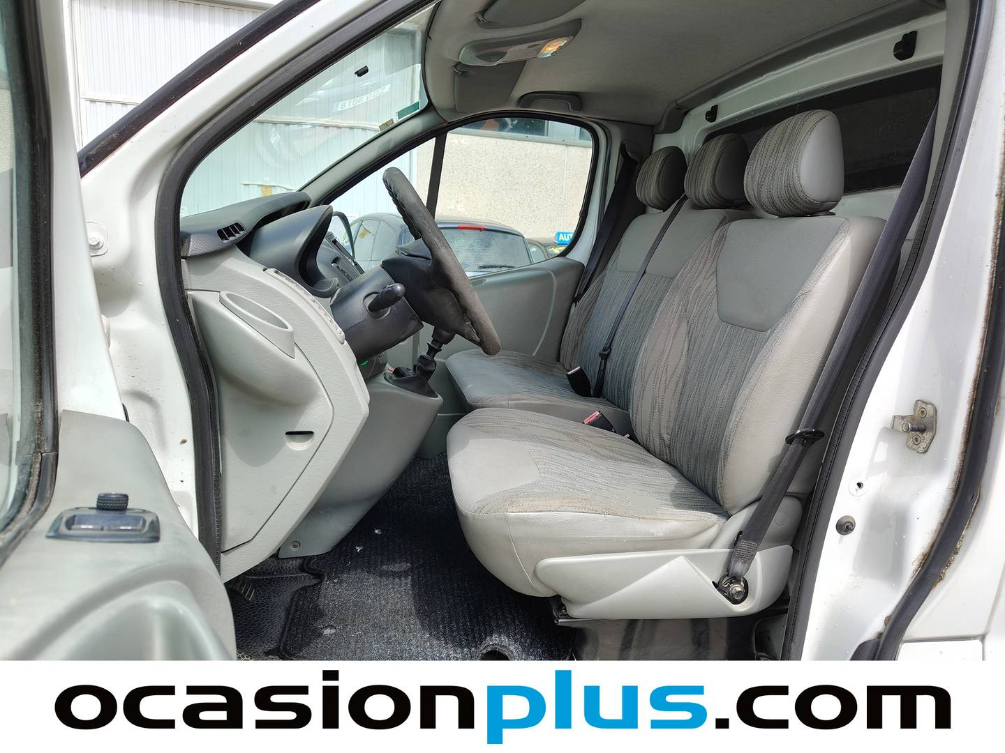 Foto asientos delanteros Nissan Primastar NISSAN Primastar 2.0dCi 115CV Antic PREMIUM LARGA