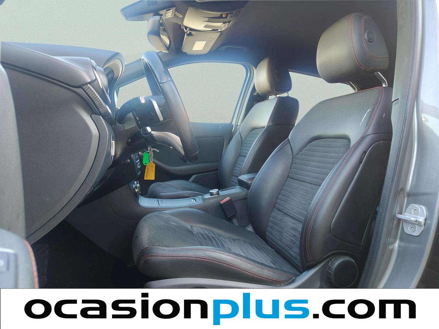 Foto asientos delanteros Mercedes Clase B Mercedes Clase B B 180 d (109 CV)