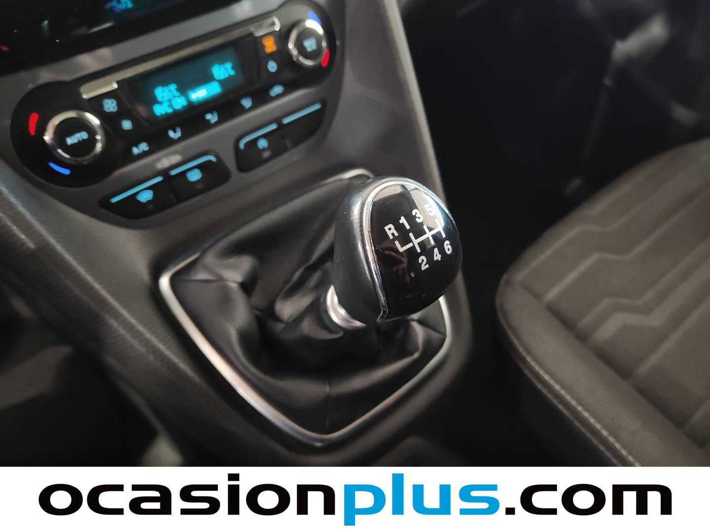 Foto Ford Tourneo Connect Ford Tourneo Connect 1.5 TDCI Titanium (120 CV)