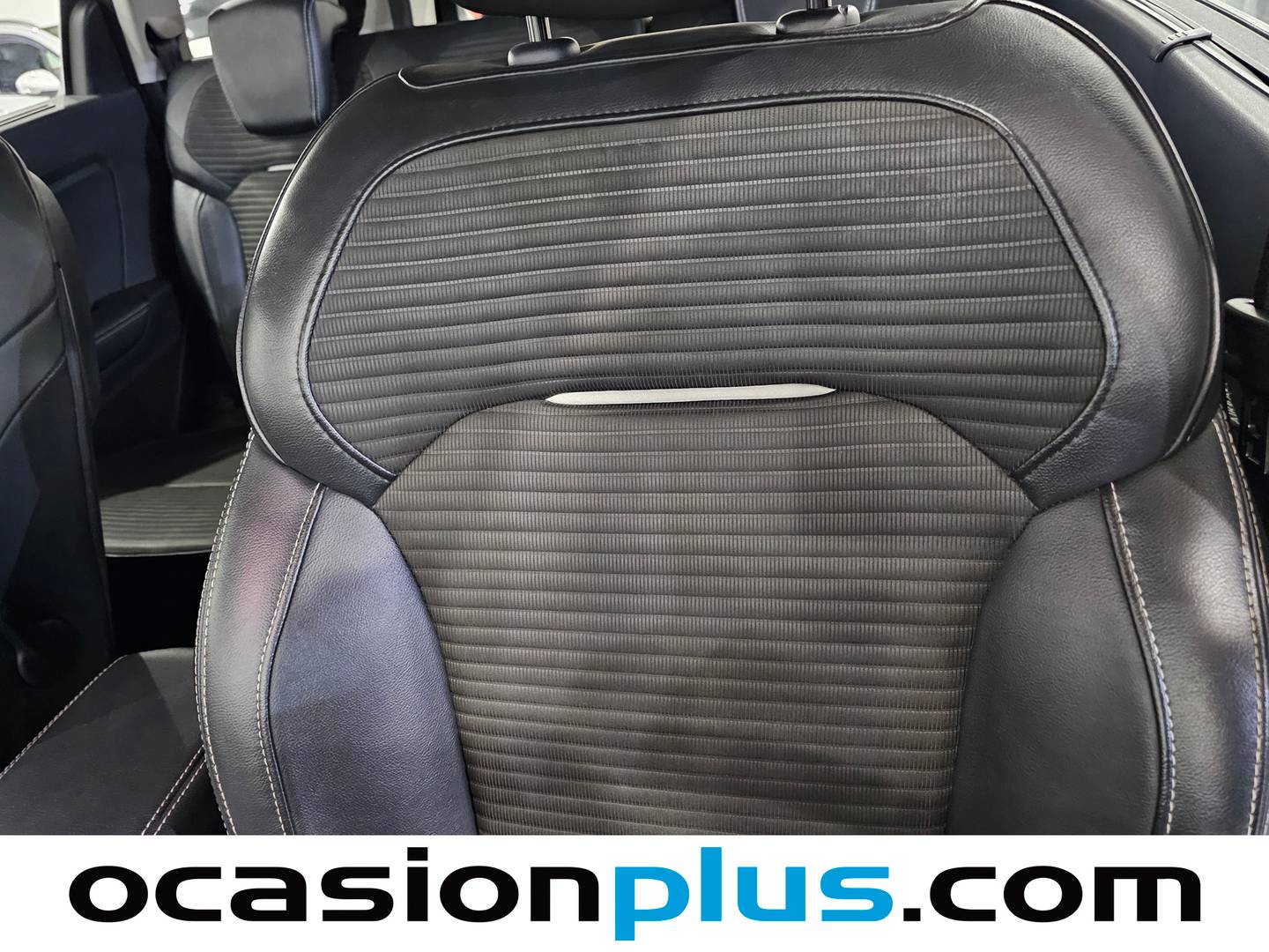 Extras y acabados del Renault Grand Scénic Renault Grand Scenic Zen Energy dCi (130 CV) 7 PLAZAS