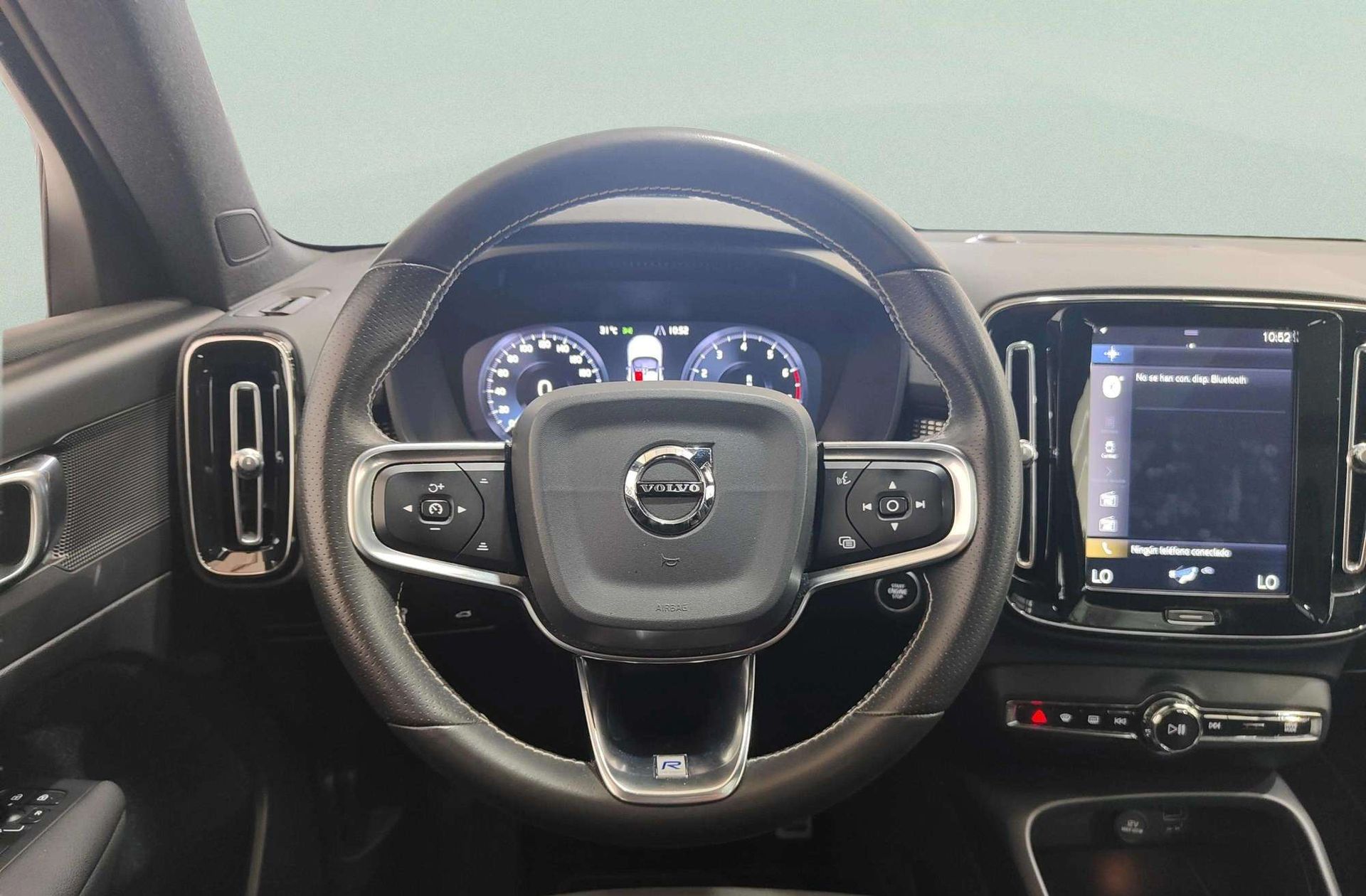 Volvo XC40 T4 R-Design - foto 25