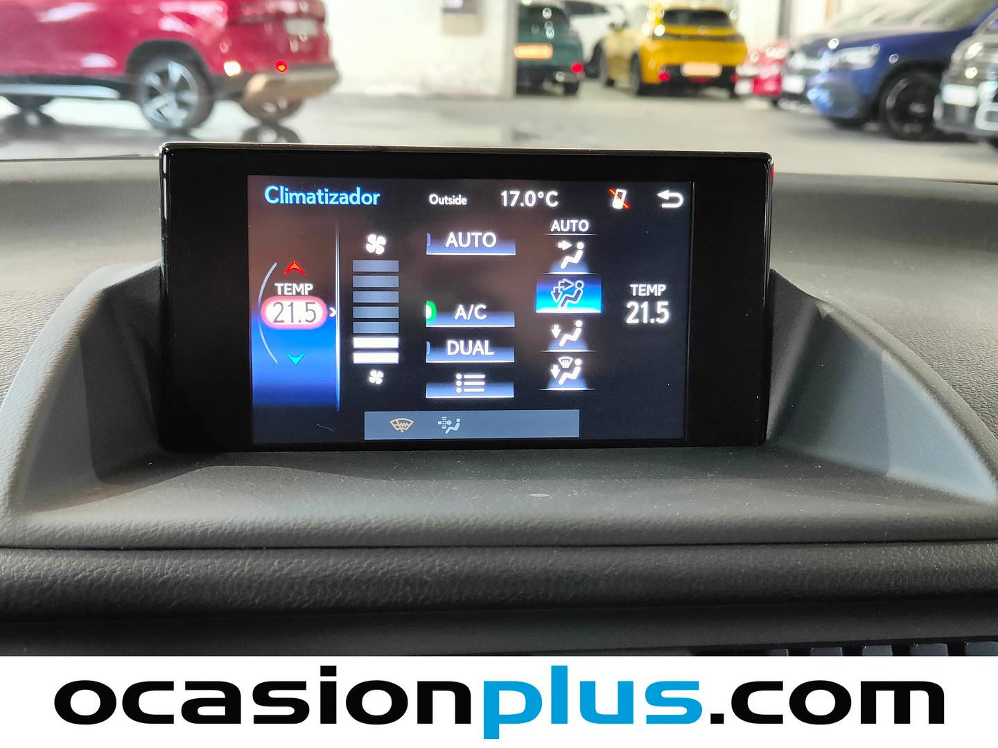 Foto Lexus CT Lexus CT 200h Business  (136 CV)