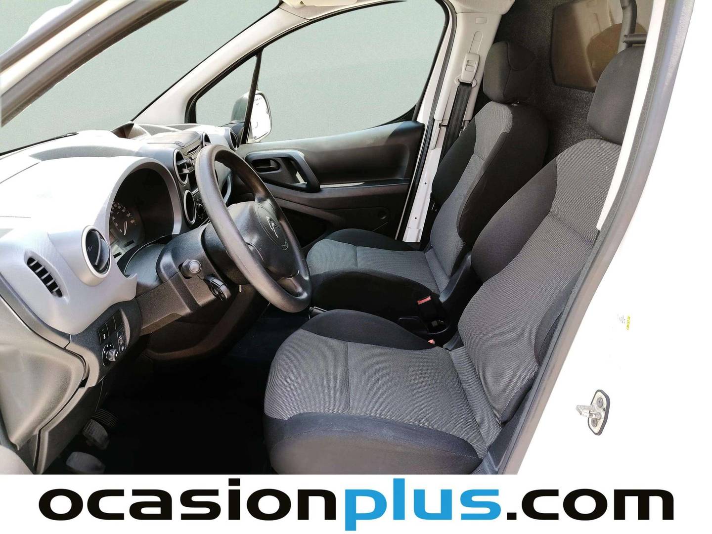 Foto asientos delanteros Citroën Berlingo Citroën Berlingo Furgon BlueHDi (75 CV)