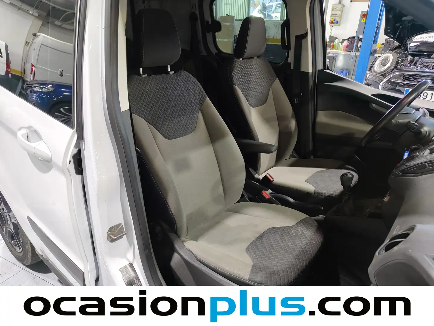 Foto Ford Transit Courier Ford Transit Courier Kombi 1.5 TDCi Trend  (100 CV)