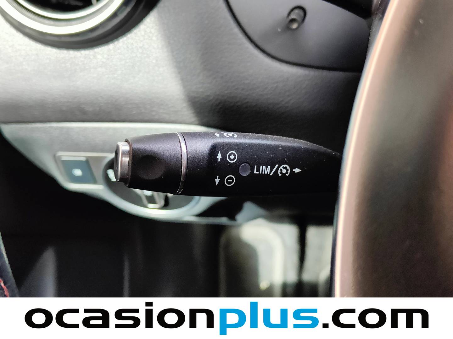 Foto Mercedes GLA Mercedes-Benz GLA 220 d AMG Line (177 CV)