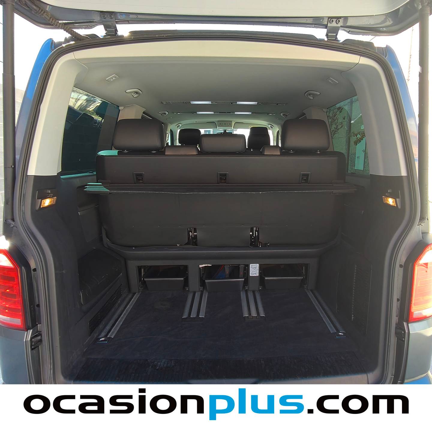 Foto Volkswagen Multivan Volkswagen Multivan Premium Batalla Corta 2.0 TDI BMT (150 CV) DSG 7 Plazas siete plazas