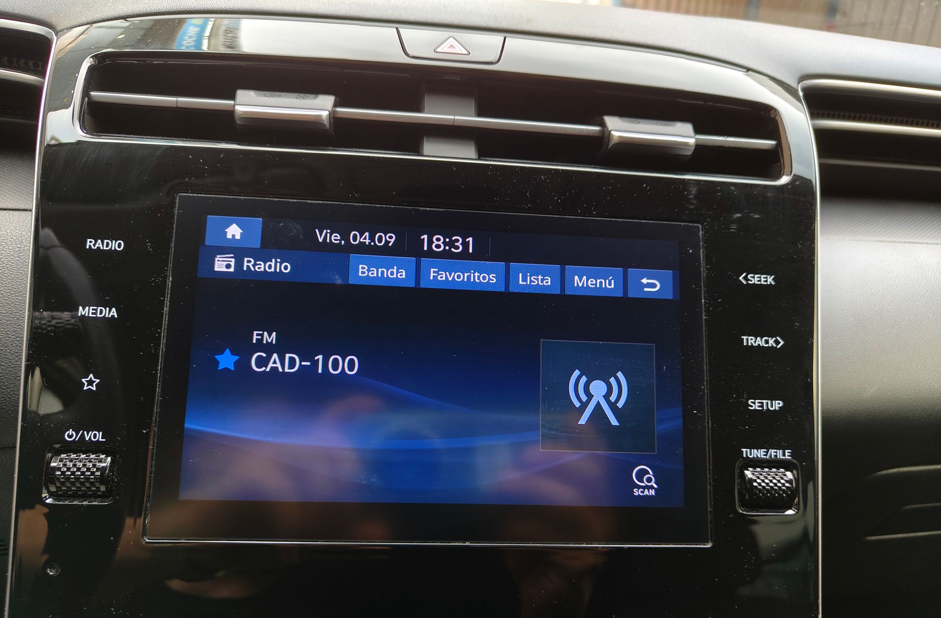 Hyundai Tucson 1.6 T-GDi 48V Maxx - foto 27