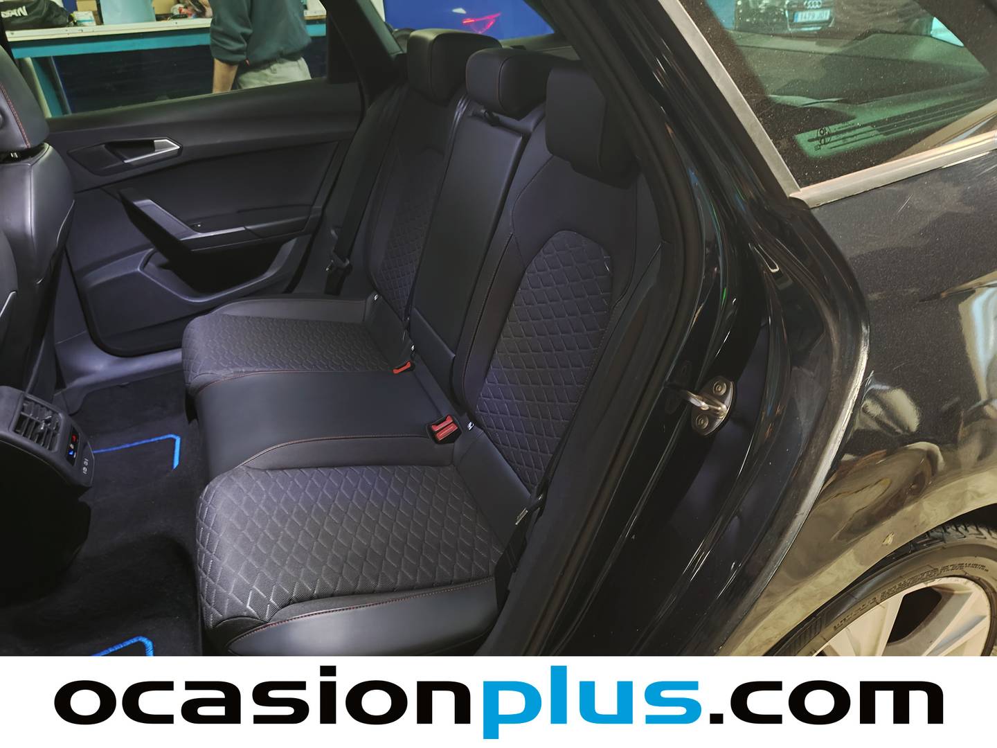 Foto asientos traseros Seat León SEAT León ST 1.5 eTSI S&S FR Go L DSG (150 CV)