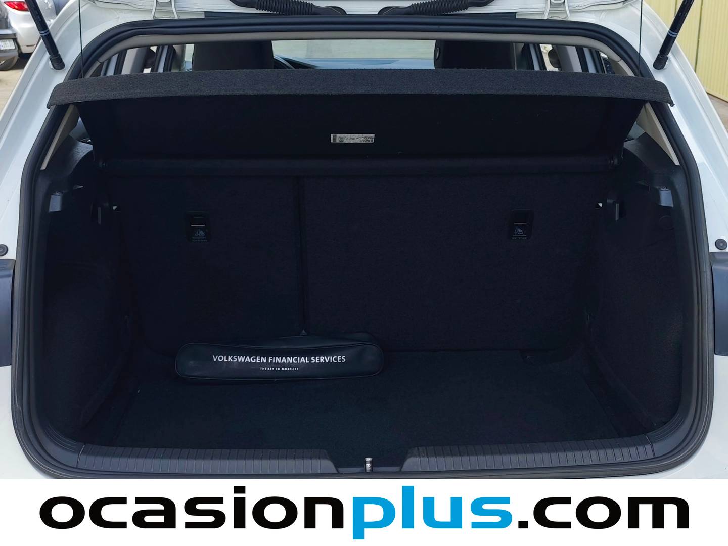 Fotos maletero Volkswagen Golf Volkswagen Golf Life 2.0 TDI (115 CV)