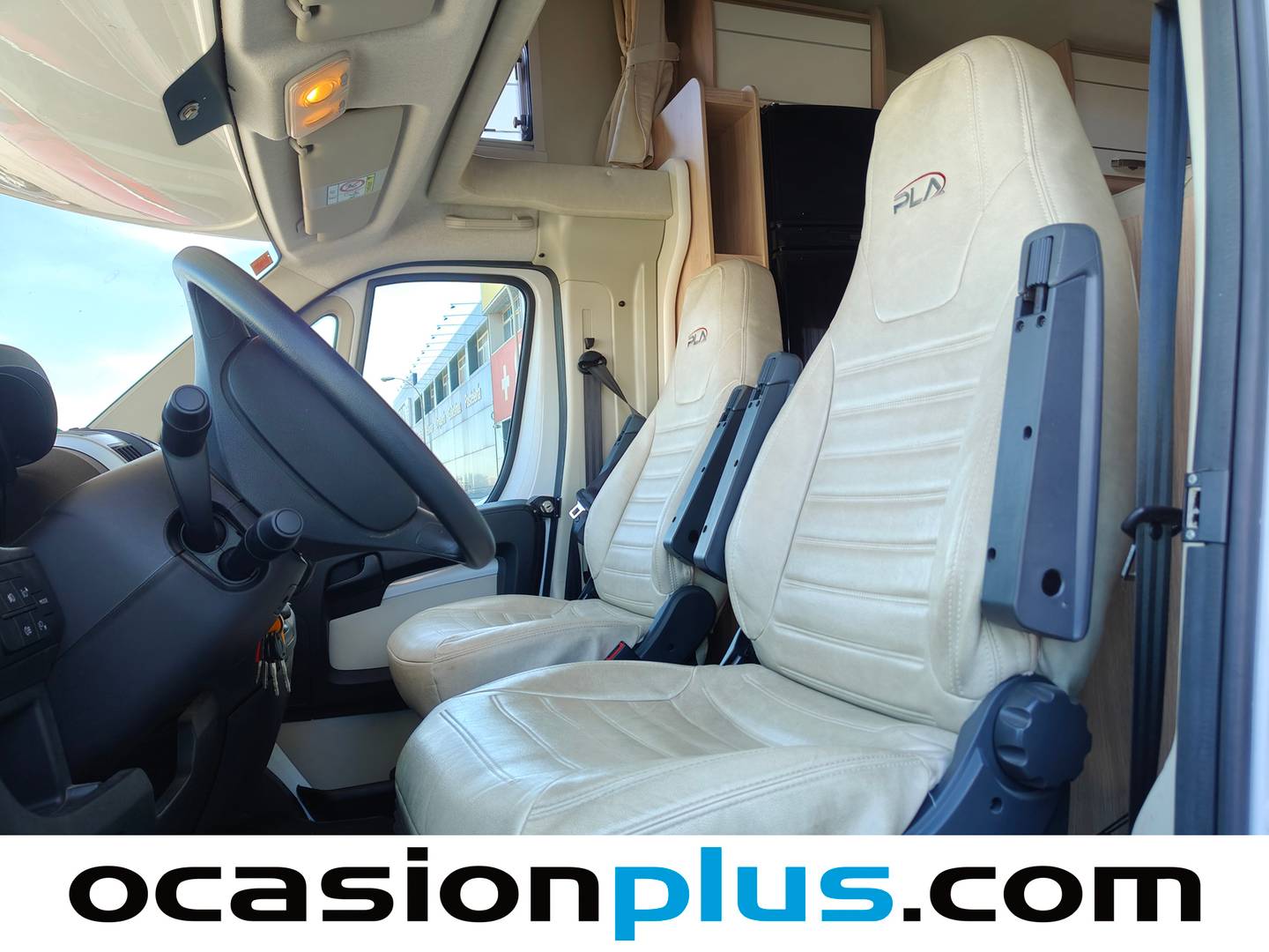 Foto asientos delanteros PLA H440 PLA H440 (130 CV) 6 Plazas