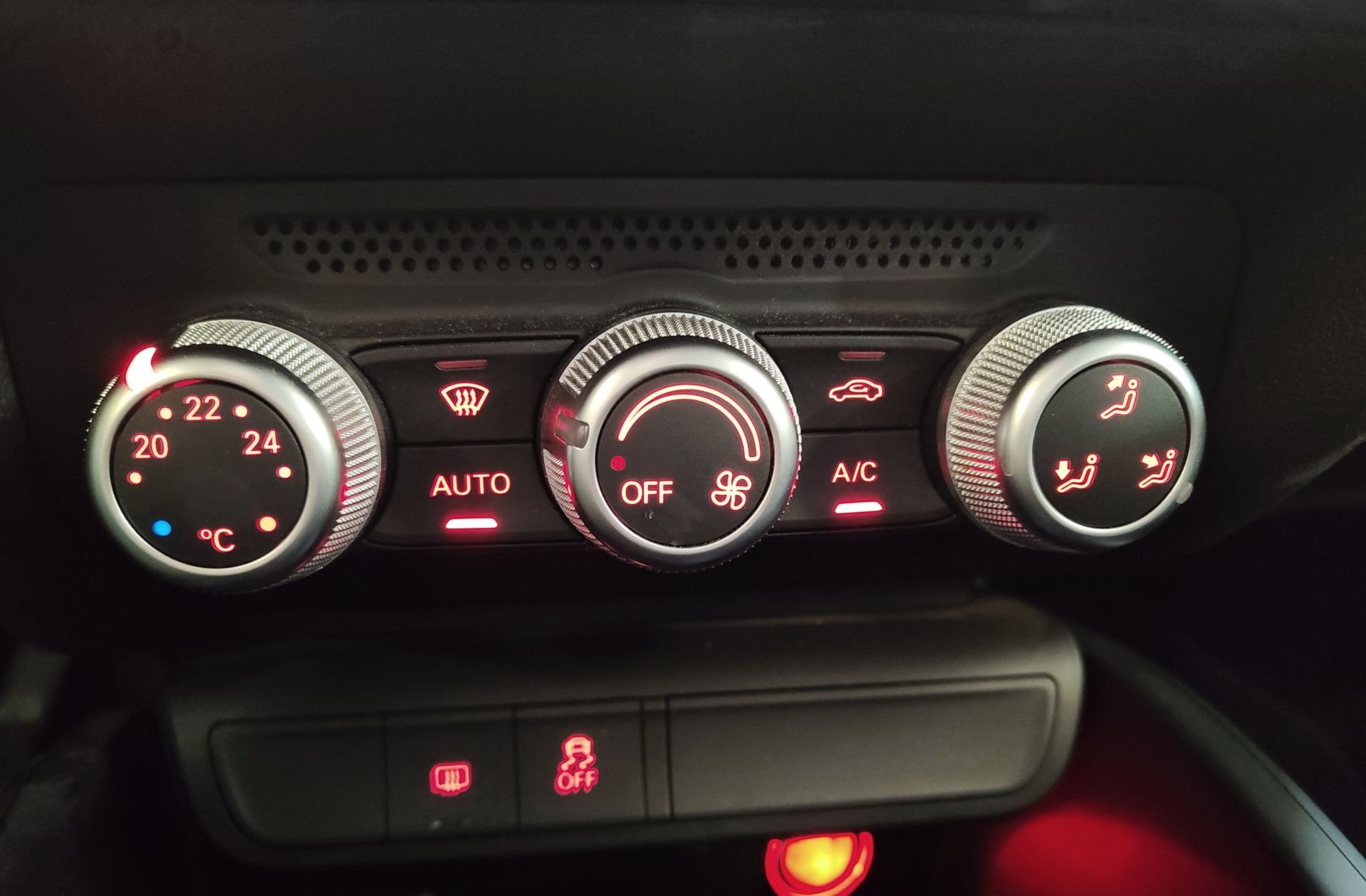 Audi A1 Sportback Attraction 1.6 TDI - foto 28