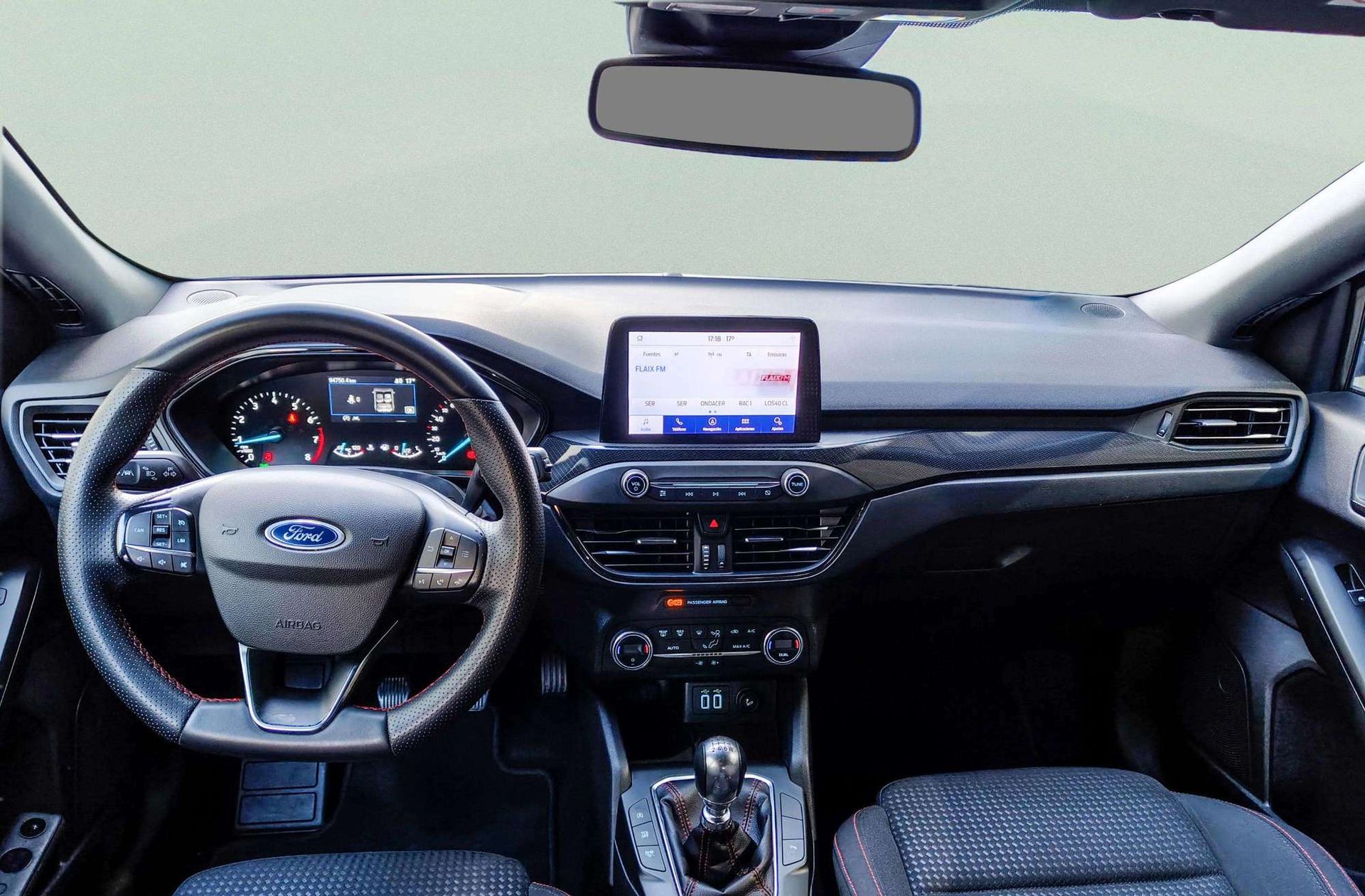 Ford Focus 1.0 EcoBoost MHEV ST-Line - foto 8