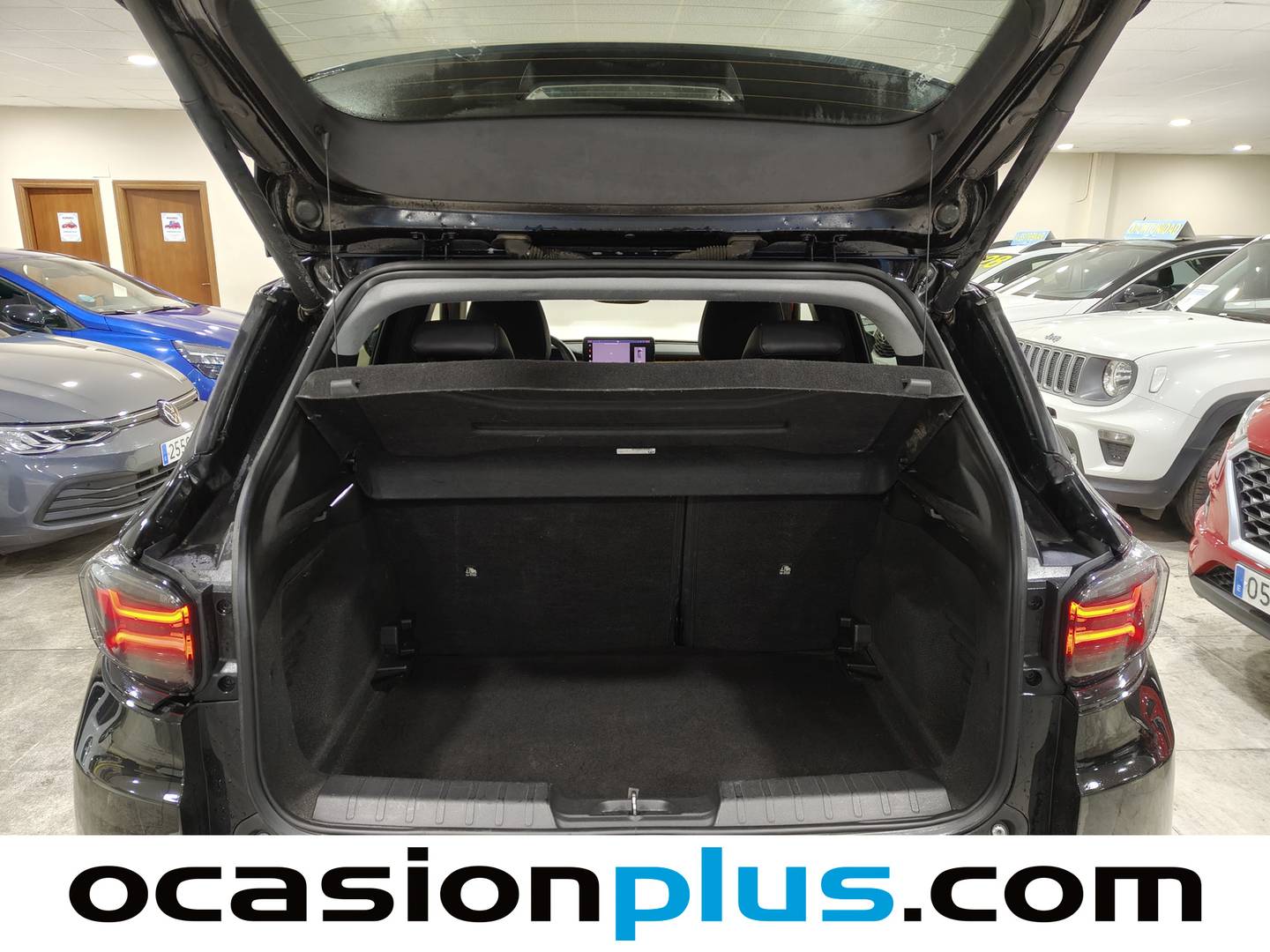 Foto Jeep Avenger Jeep Avenger 1.2 G Summit (100 CV)