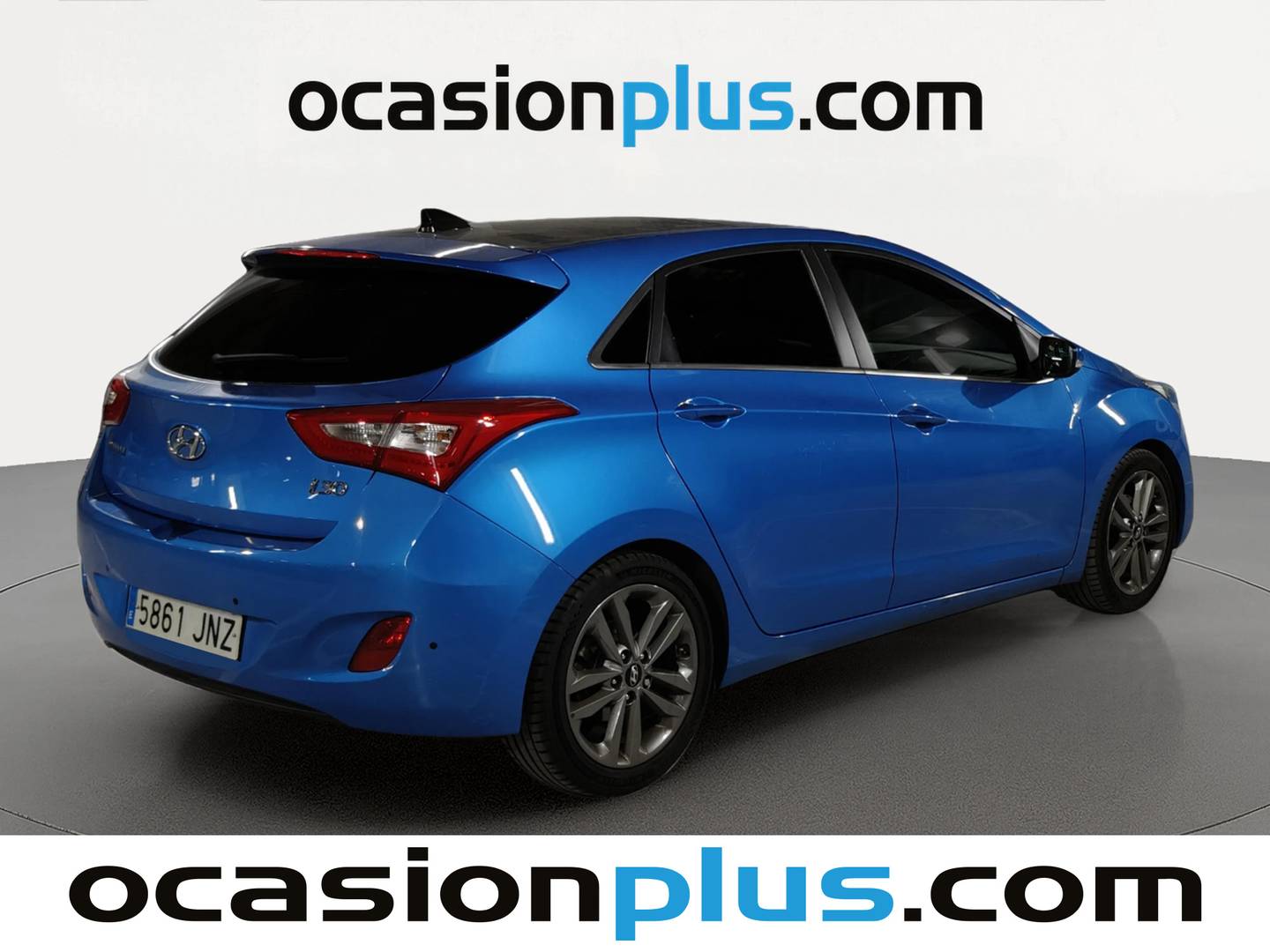 Foto trasera Hyundai i30 Hyundai i30 1.6 CRDI BlueDrive Go! Plus (110 CV) derecha