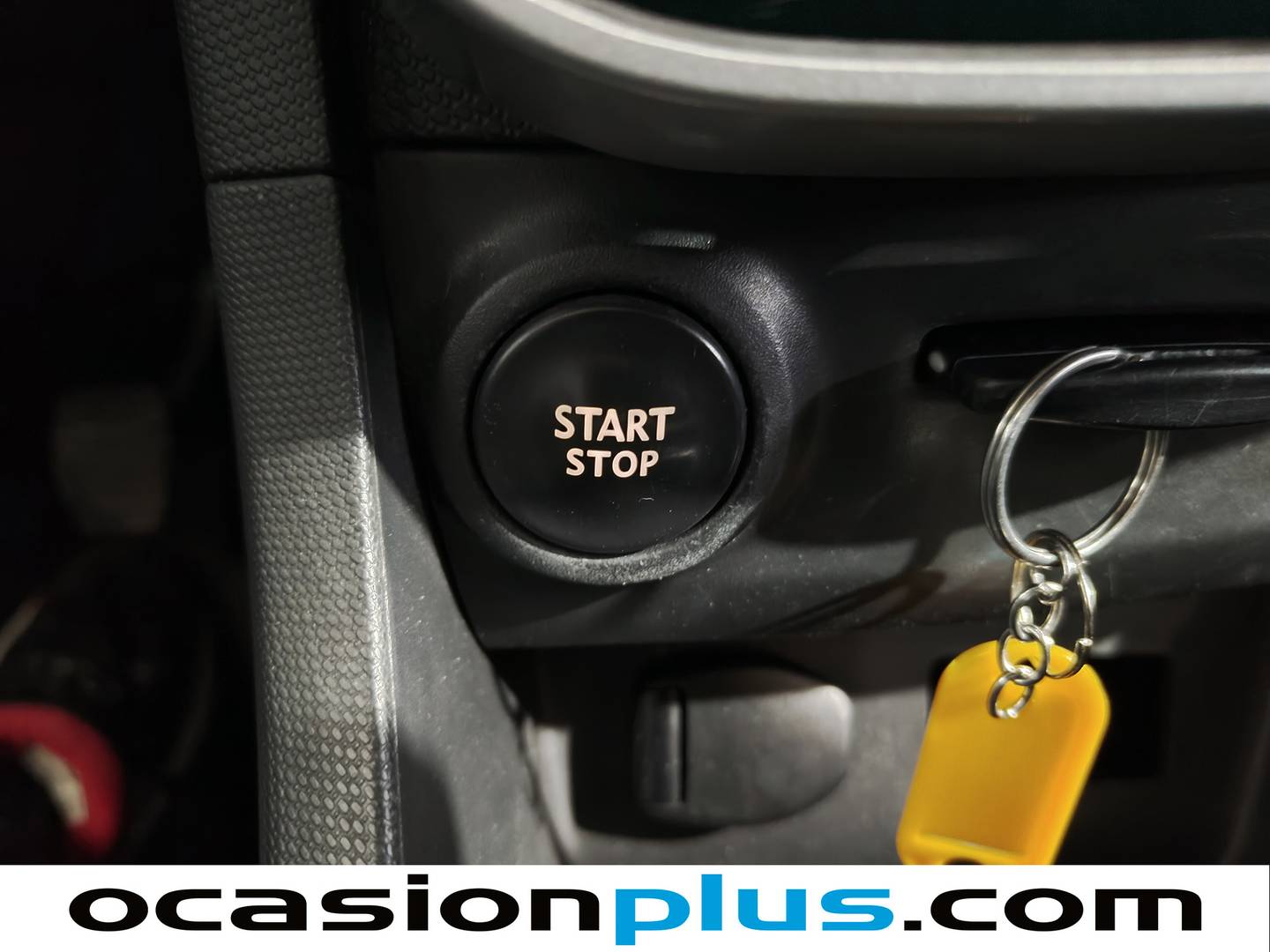 Equipamiento del Renault Clio Renault Clio 1.2 16v Authentique (75 CV)