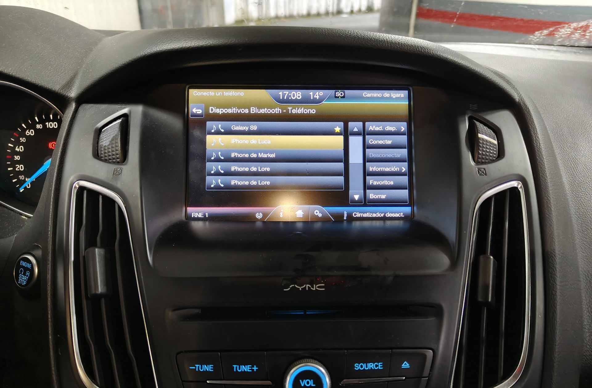Ford Focus 1.0 EcoBoost Titanium - foto 28