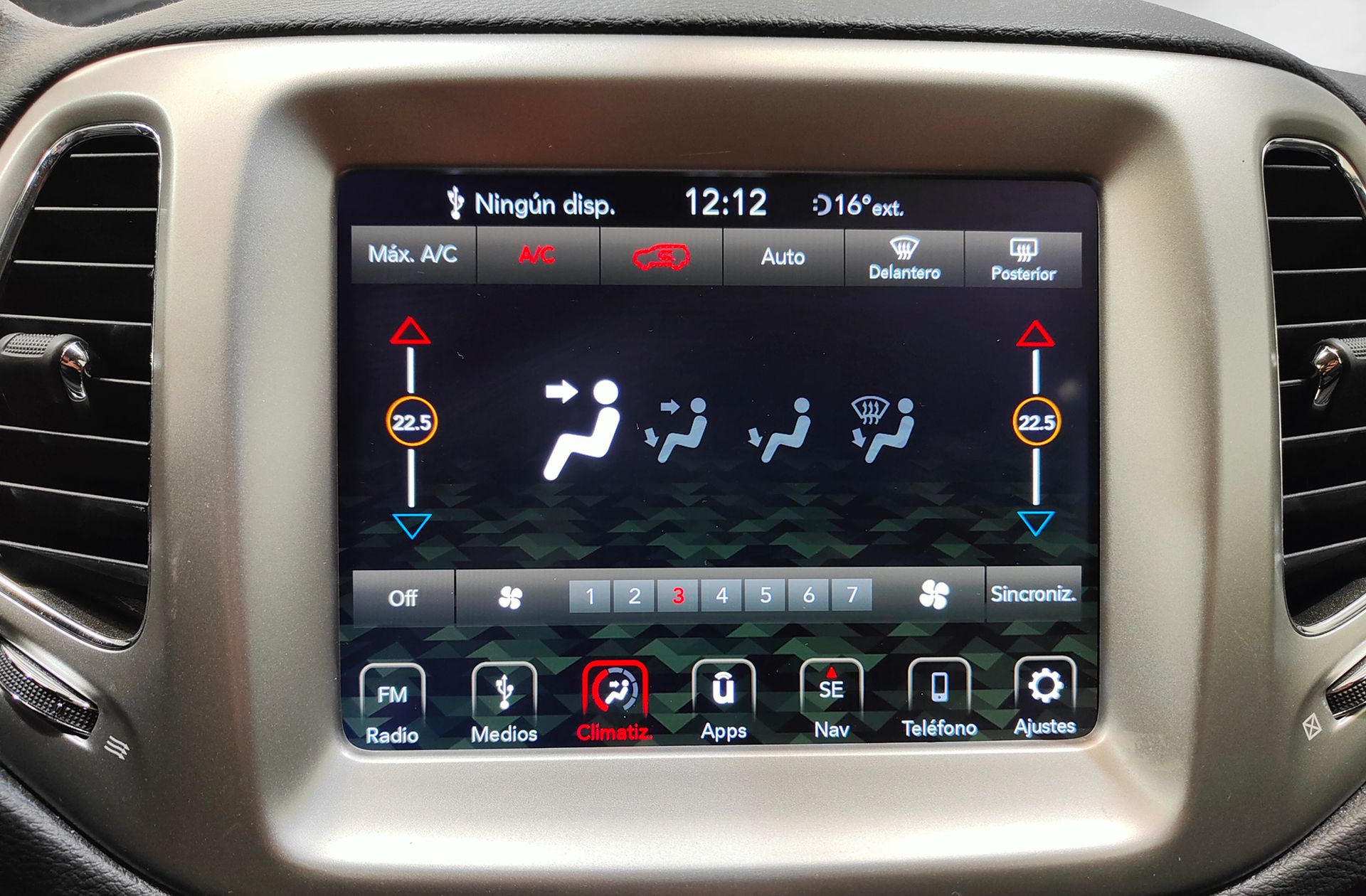 Jeep Compass 1.4 MultiAir Longitude 4x2 - foto 26