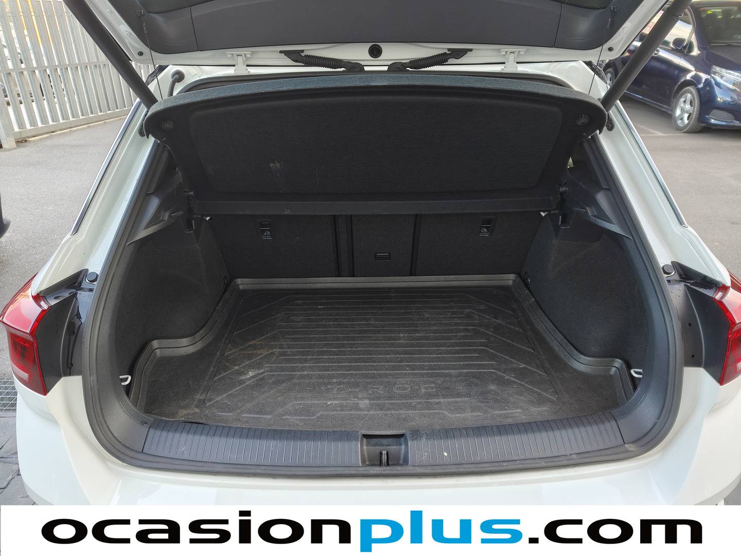 Foto Volkswagen T-Roc Volkswagen T-Roc Sport 2.0 TSI 4Motion (190 CV) DSG