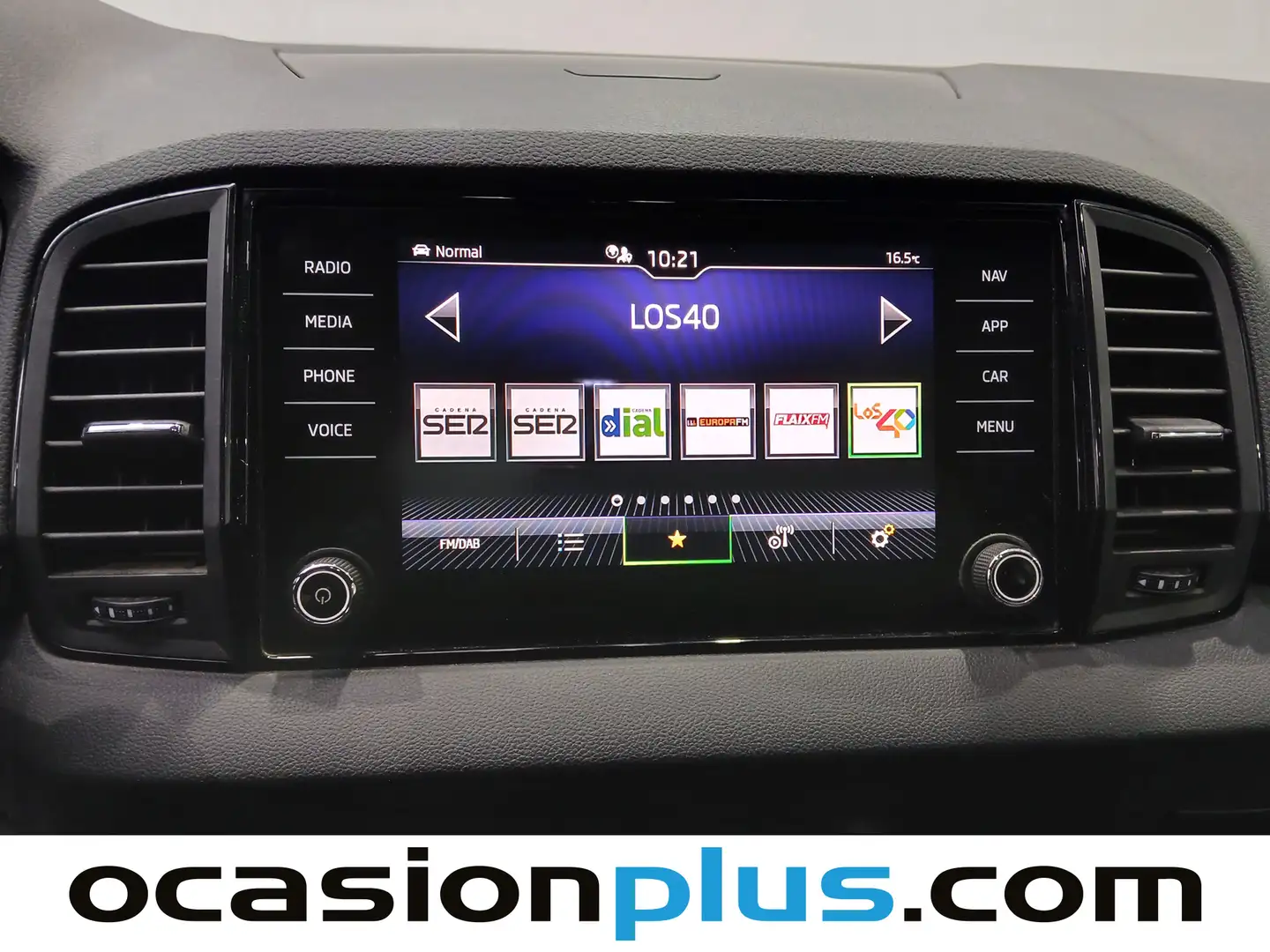 Foto Skoda Karoq Skoda Karoq 1.5 TSI ACT Sportline DSG (150 CV)