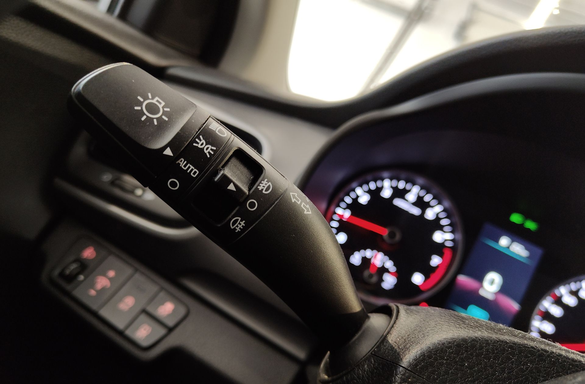 Kia Stonic 1.0 T-GDi MHEV Concept - foto 21