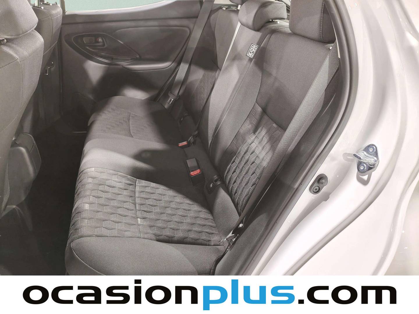 Foto asientos traseros Mazda Mazda2 Mazda Mazda 2 Mazda 2 1.5 Hybrid Center-Line CVT (116 CV)