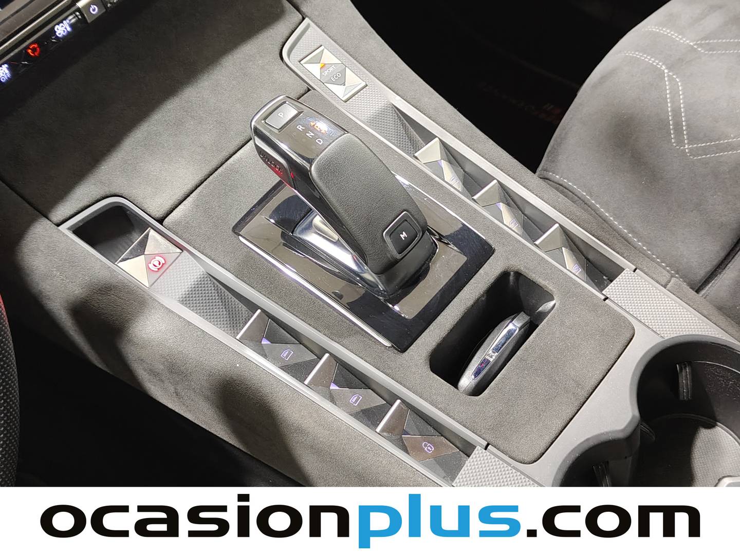 Foto DS DS 7 Crossback DS DS7 Crossback PureTech 180 Performance Line Auto (180 CV)