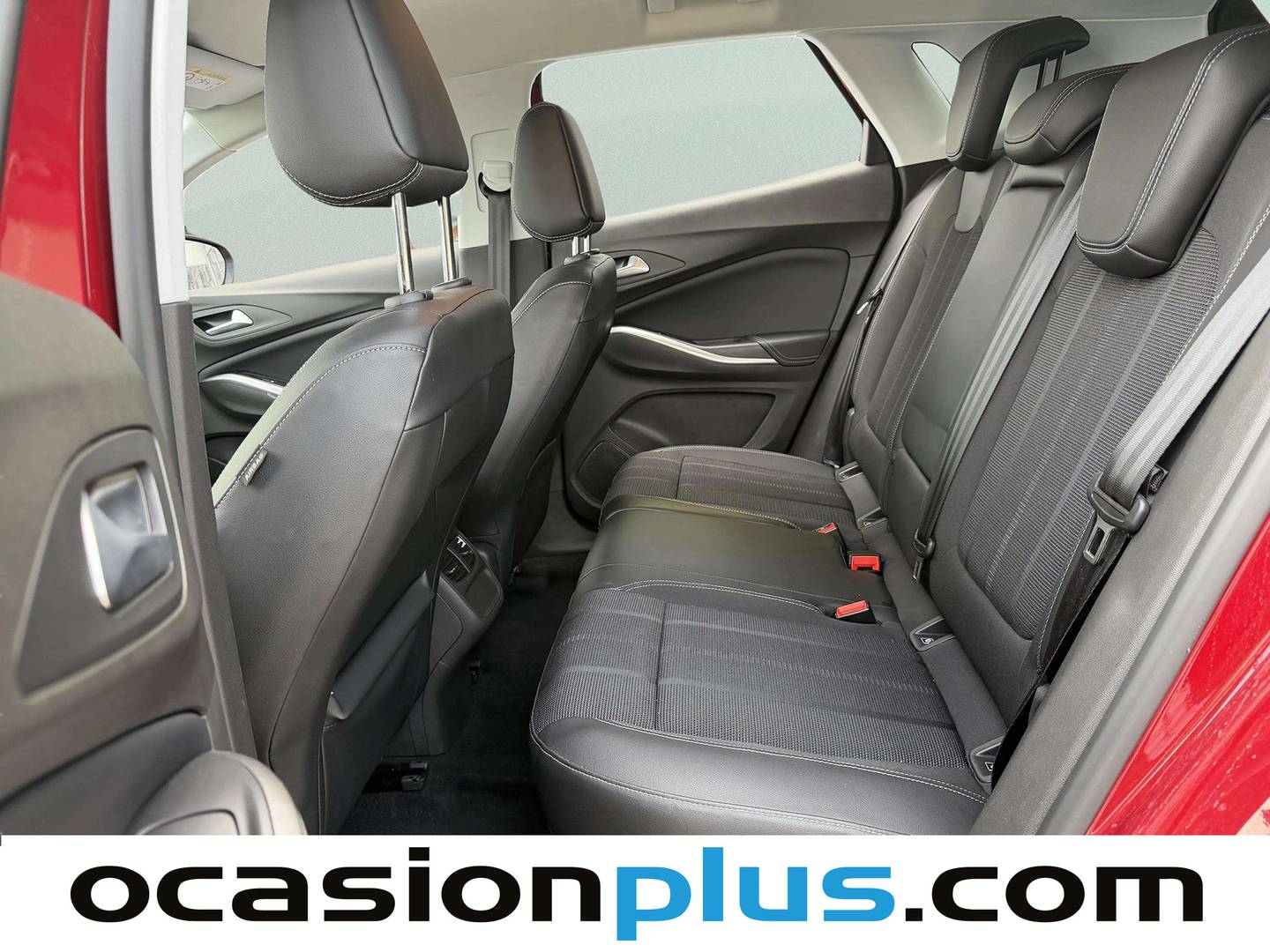 Foto asientos traseros Opel Grandland Opel Grandland 1.2 Turbo XHT S&S GS (130 CV)