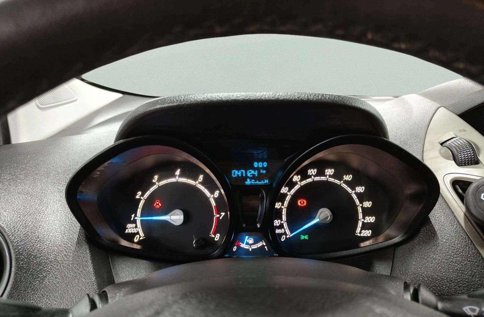 Ford Tourneo Courier 1.0 EcoBoost Trend - foto 19