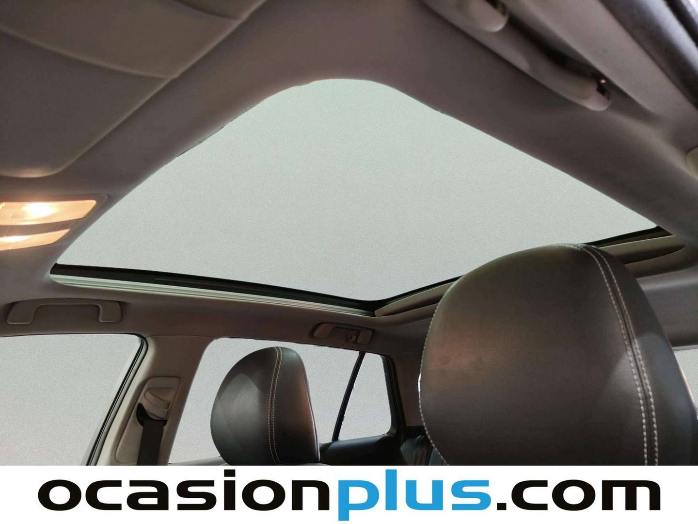 Extras y acabados del Toyota Avensis Toyota Avensis 150D Touring Sports Executive TS (143 CV)
