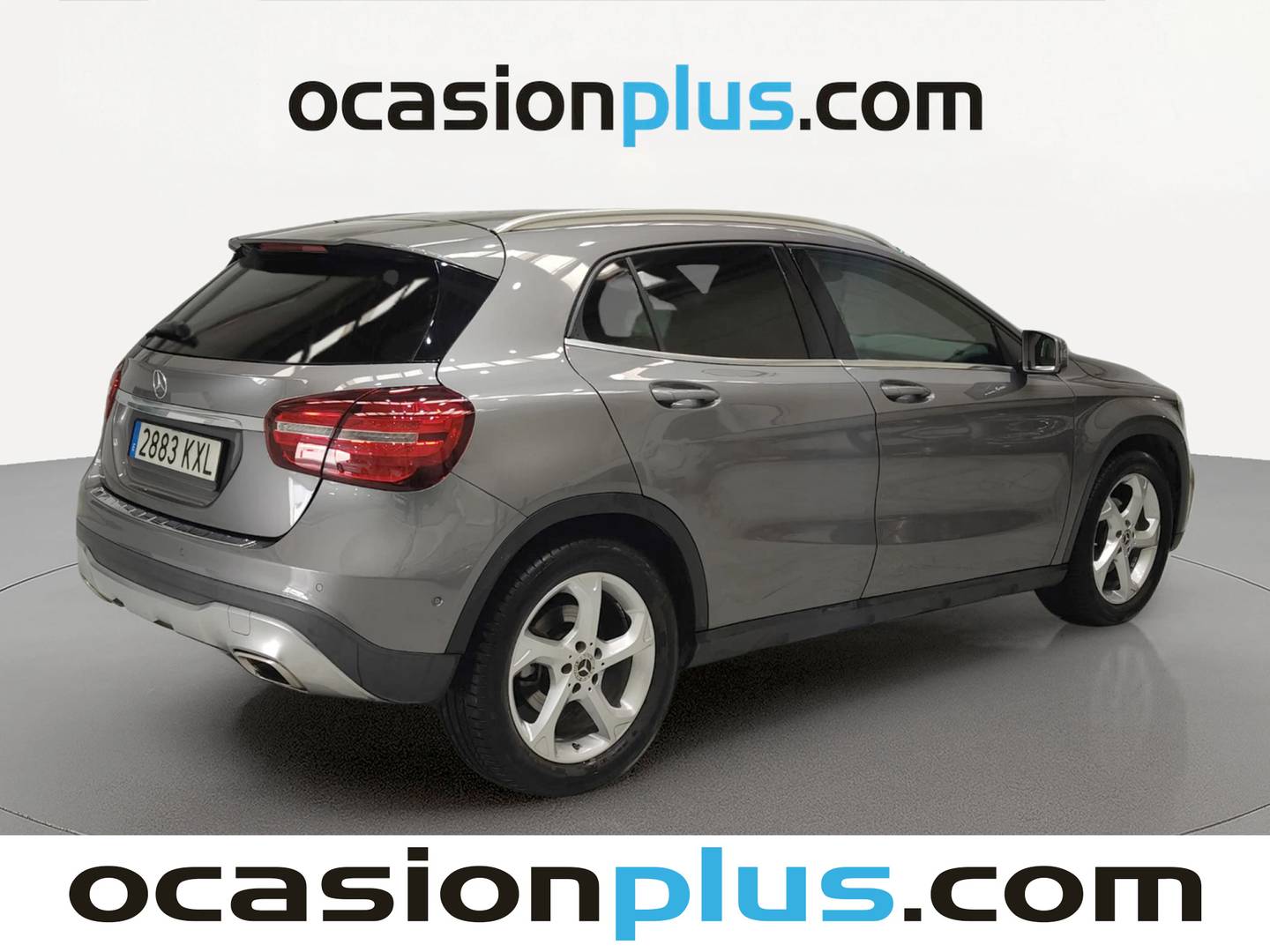 Foto trasera Mercedes GLA Mercedes GLA 180 (122 CV) derecha